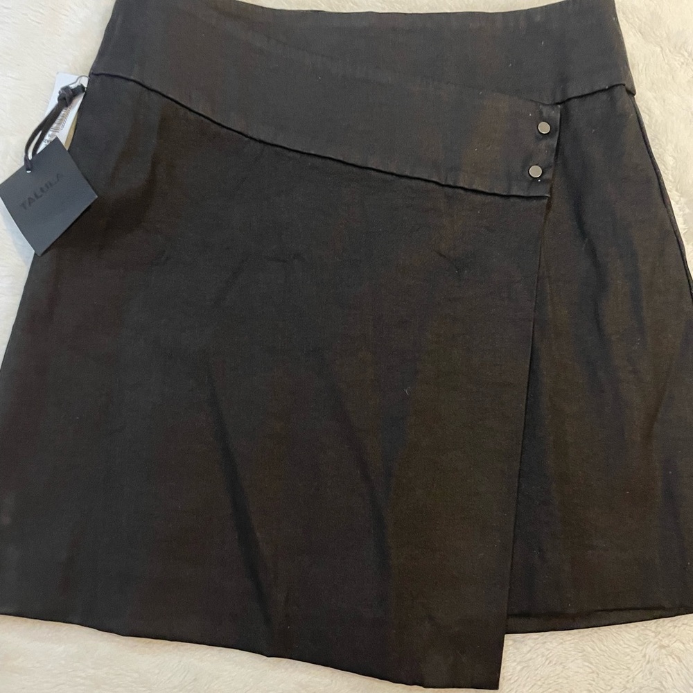 Aritzia black mini skirt